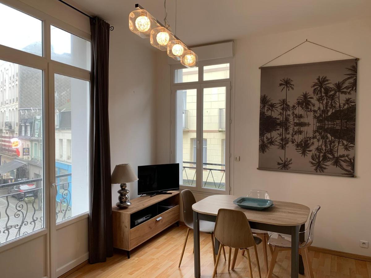 Le Balcon De Notre Dame Le Treport - Locations Isahora Apartment Exterior photo